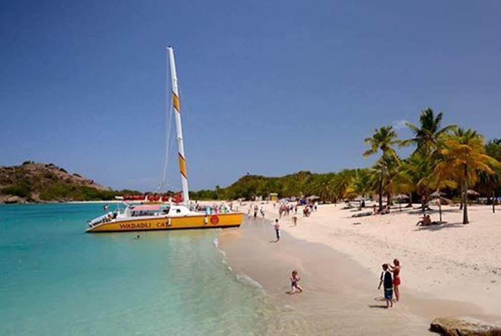 Grand Royal Antiguan Beach Resort Файв-Айлендс-Виллидж Экстерьер фото